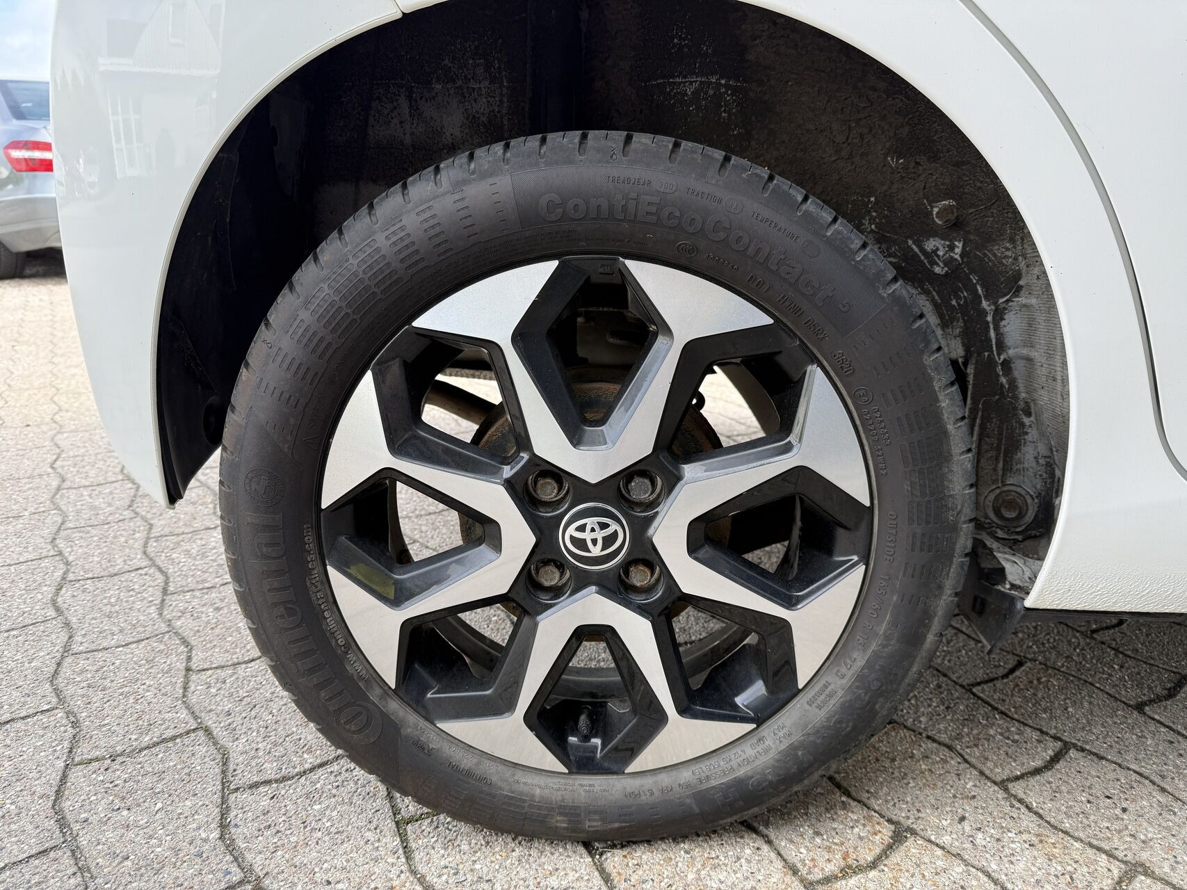 Hvid Toyota Aygo fra 2020