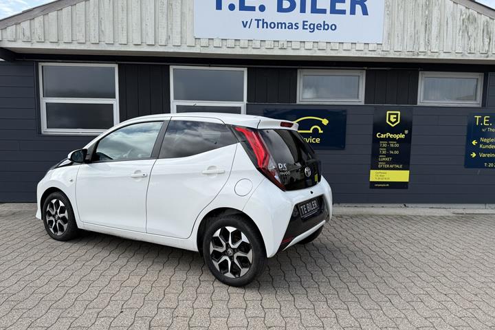 Hvid Toyota Aygo fra 2020