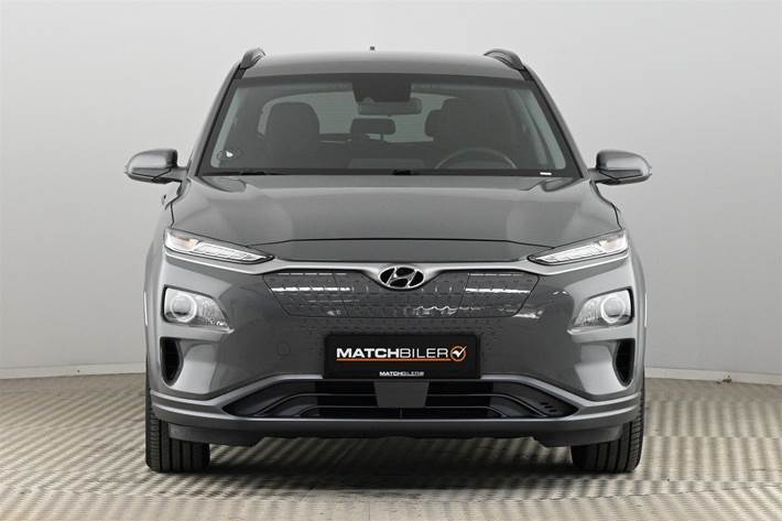 Grå Hyundai Kona fra 2021