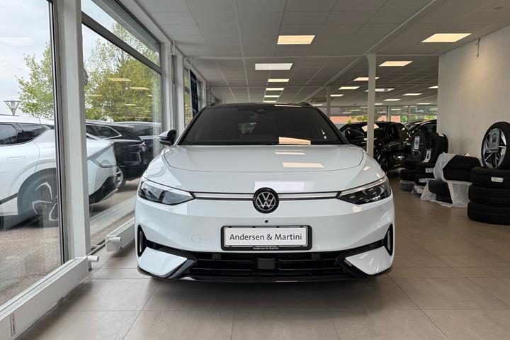 Hvid VW ID.7 fra 2026