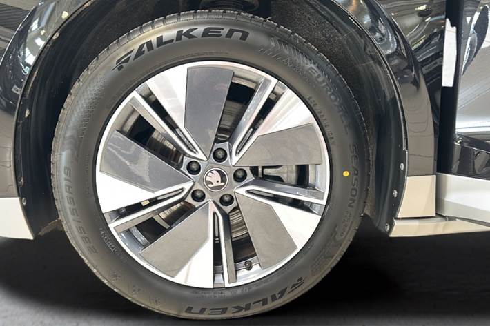 Sort Skoda Enyaq fra 2025