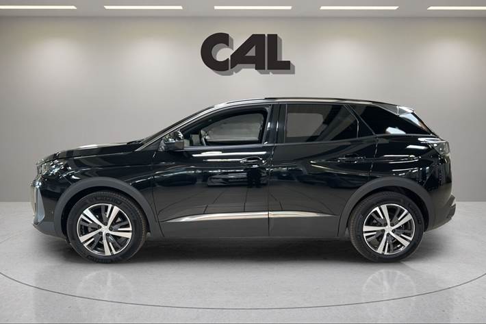 Sort Peugeot 3008 fra 2024