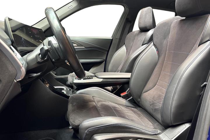 Blå BMW iX1 fra 2024