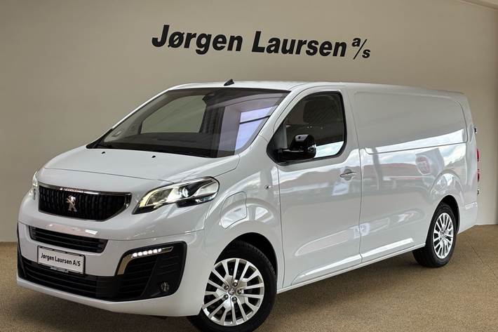 Hvid Peugeot e-Expert fra 2023