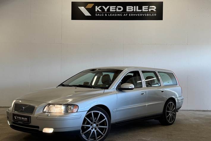 Sølv Volvo V70 fra 2007