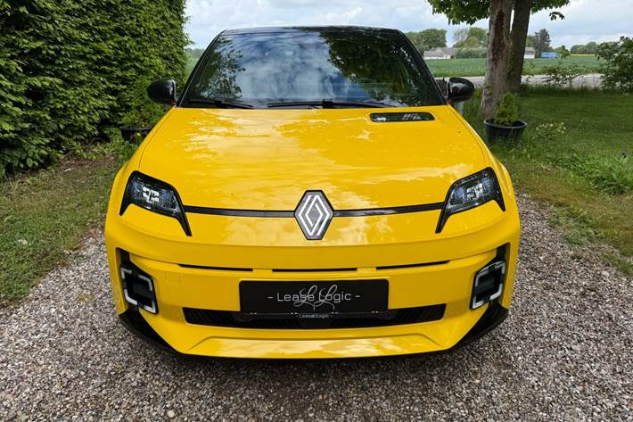 Gul Renault 5 E-Tech fra 2025