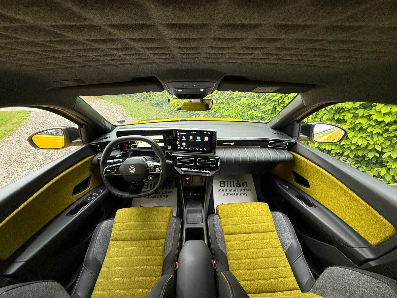 Gul Renault 5 E-Tech fra 2025