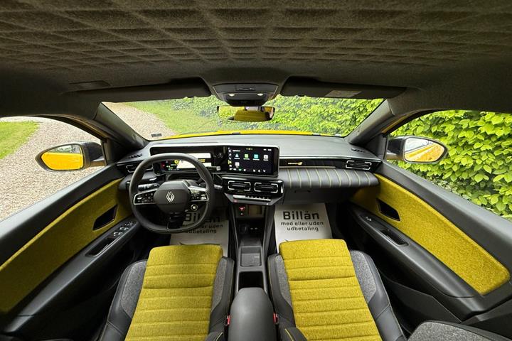 Gul Renault 5 E-Tech fra 2025