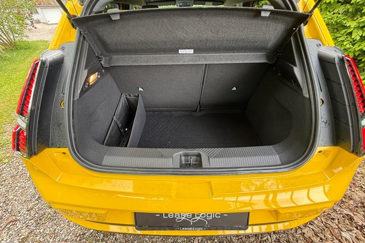 Gul Renault 5 E-Tech fra 2025