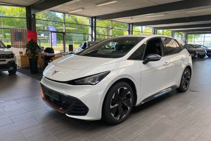 Hvid Cupra Born fra 2023
