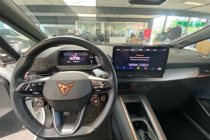 Hvid Cupra Born fra 2023