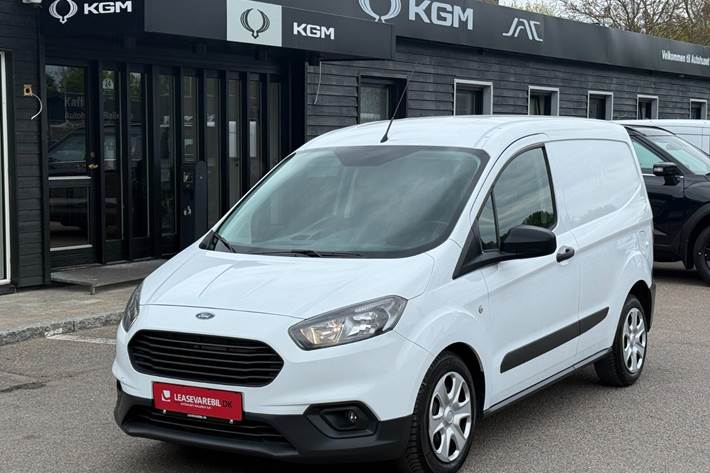 Hvid Ford Transit Courier fra 2022