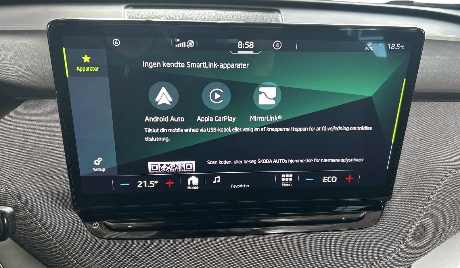 Hvid Skoda Enyaq fra 2023