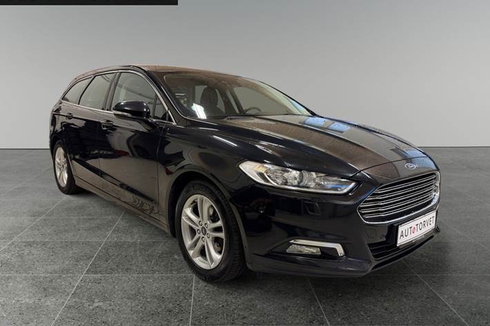 Sort Ford Mondeo fra 2017