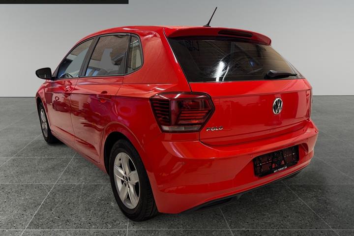 Rød VW Polo fra 2018