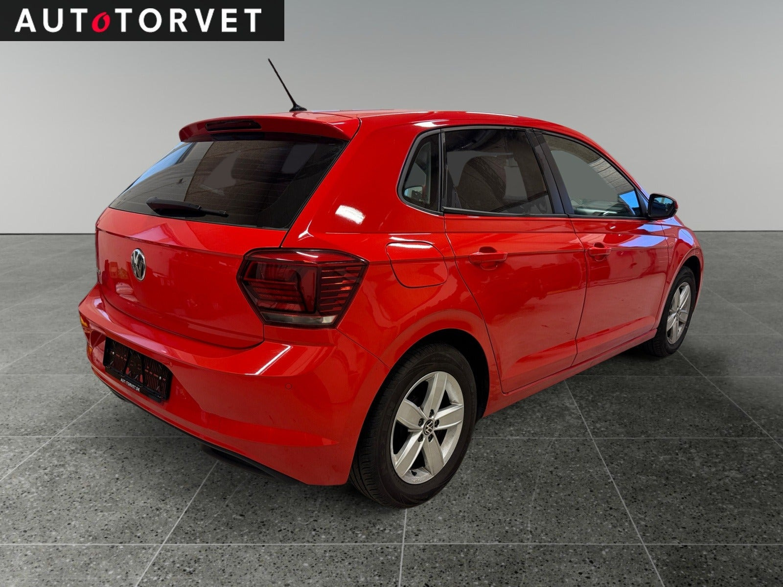 Rød VW Polo fra 2018