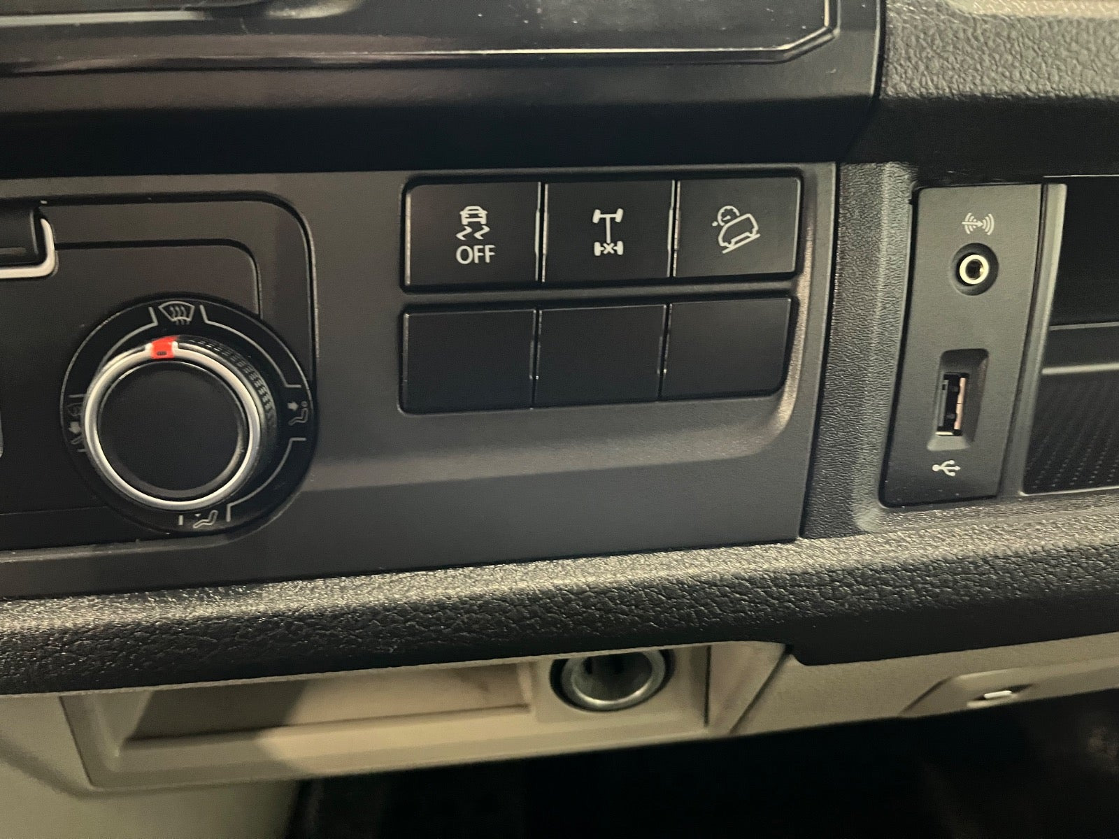 Hvid VW Transporter fra 2018
