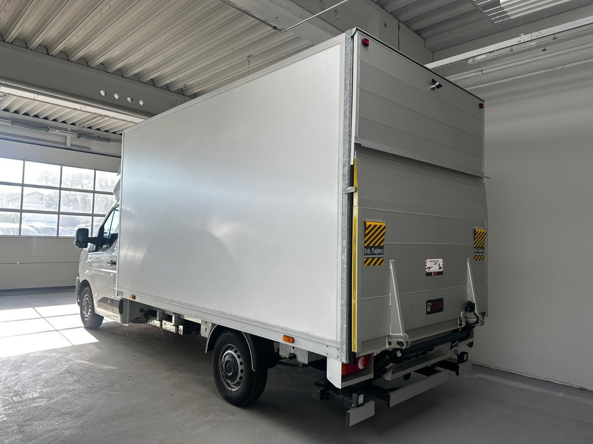 Hvid Renault Master V T35 fra 2025