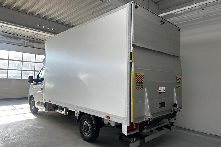 Hvid Renault Master V T35 fra 2025