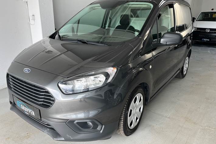 Grå Ford Transit Courier fra 2020