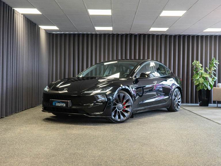Tesla Model 3 Performance AWD