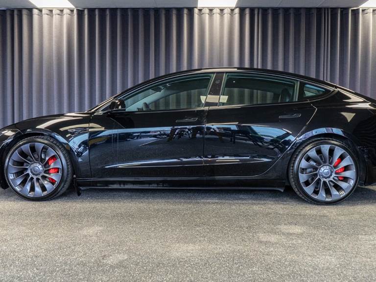 Tesla Model 3 Performance AWD