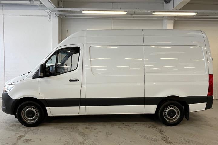 Hvid Mercedes Sprinter 317 fra 2022