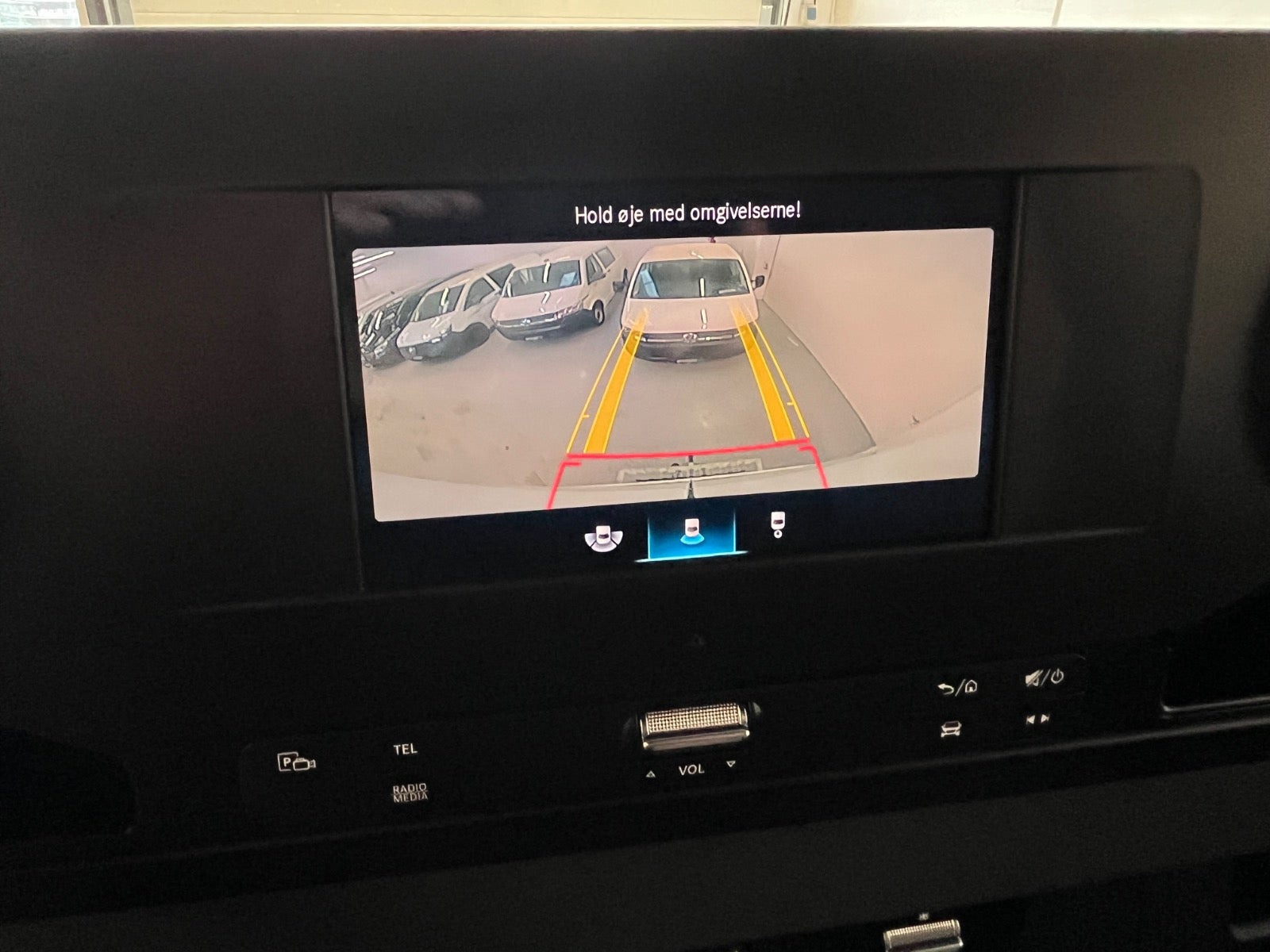 Hvid Mercedes Sprinter 317 fra 2022