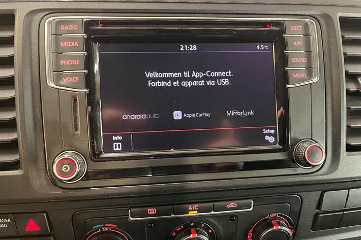 Sort VW Transporter fra 2019