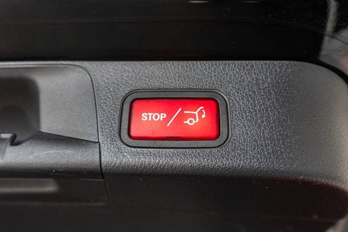 Sort Mercedes EQB300 fra 2022