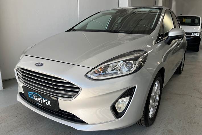 Sølv Ford Fiesta fra 2021
