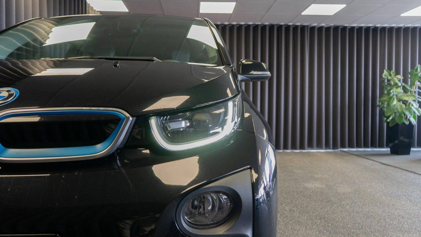 Hvid BMW i3 fra 2016