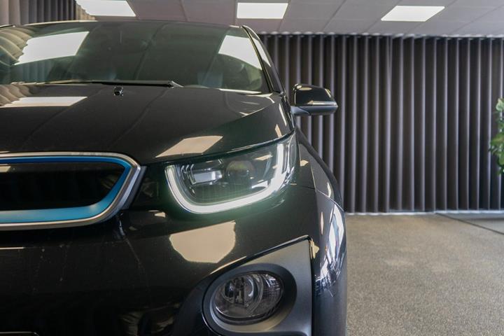 Hvid BMW i3 fra 2016