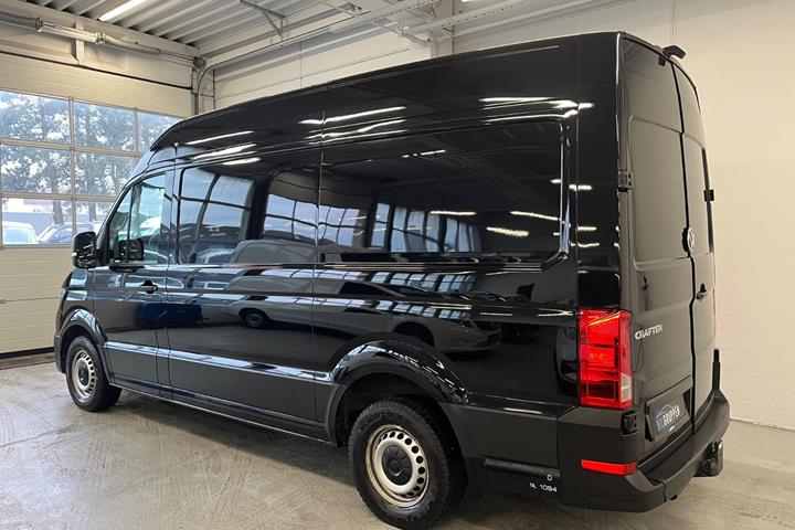 Sort VW Crafter 35 fra 2020
