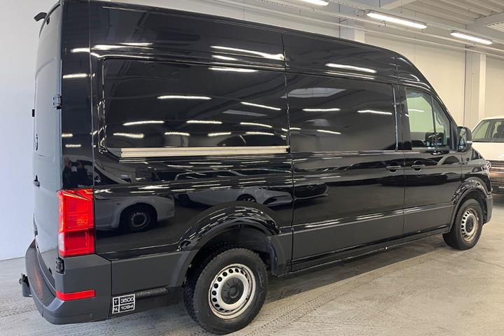Sort VW Crafter 35 fra 2020