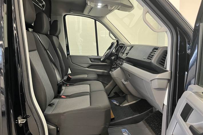 Sort VW Crafter 35 fra 2020