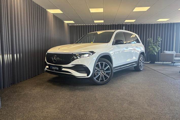 Hvid Mercedes EQB250+ fra 2024