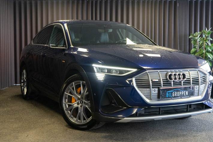 Blå Audi e-tron fra 2020