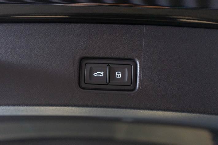 Sort Audi Q4 e-tron fra 2026