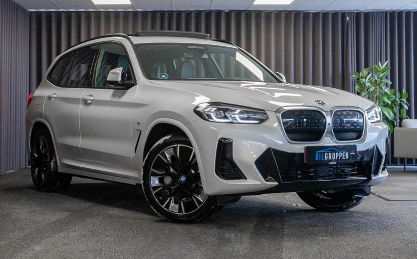BMW iX3 Charged Plus M-Sport