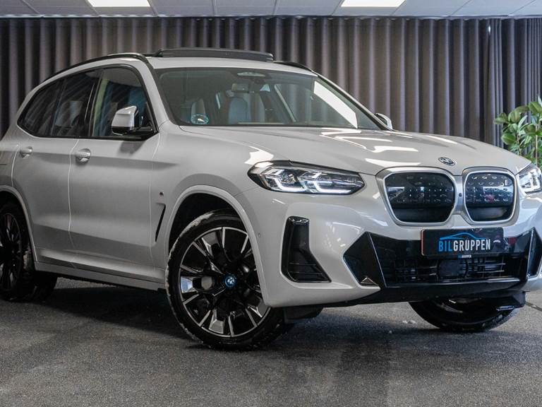BMW iX3 Charged Plus M-Sport