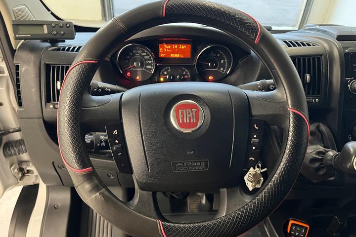 Hvid Fiat Ducato 35 fra 2014