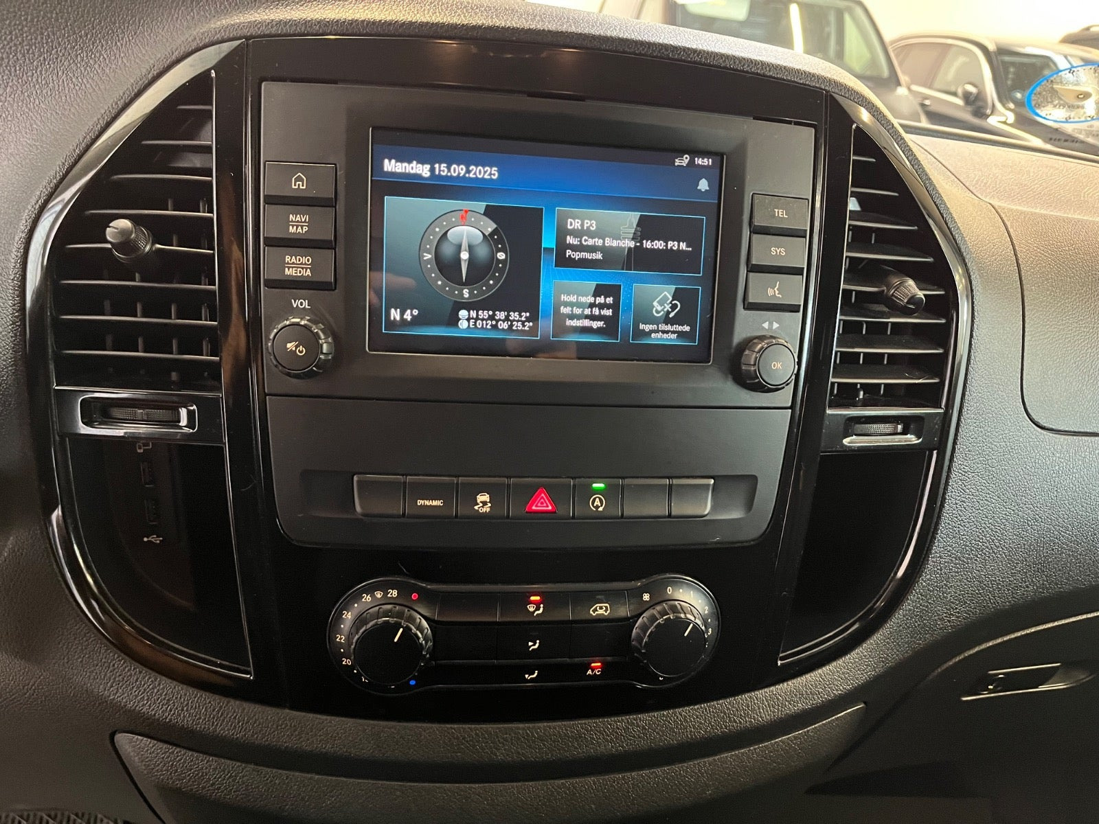 Hvid Mercedes Vito 114 fra 2021