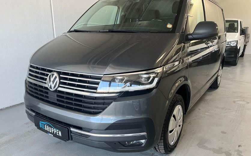 VW Transporter 2,0 TDi 150 Kassevogn DSG kort