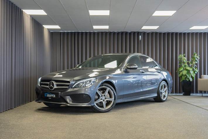 Grå Mercedes C220 fra 2014