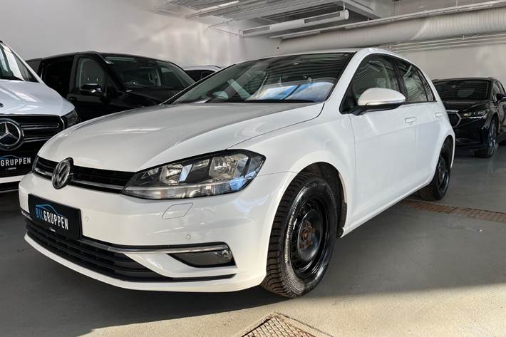 Hvid VW Golf VII fra 2018