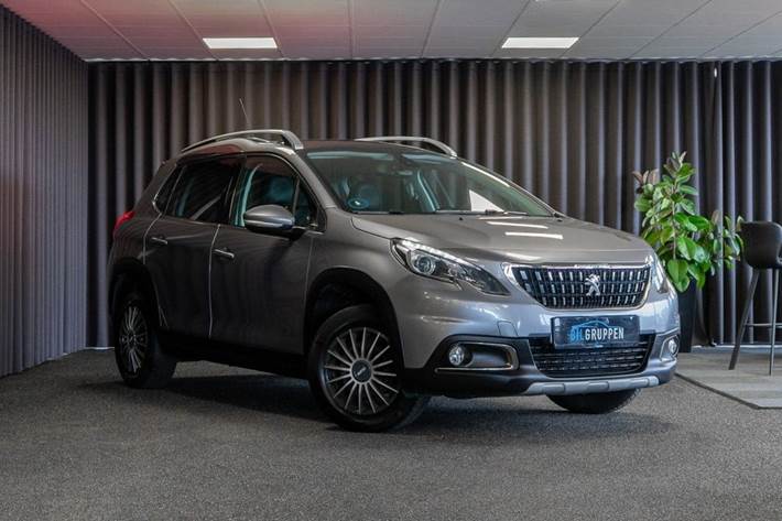 Sølv Peugeot 2008 fra 2017