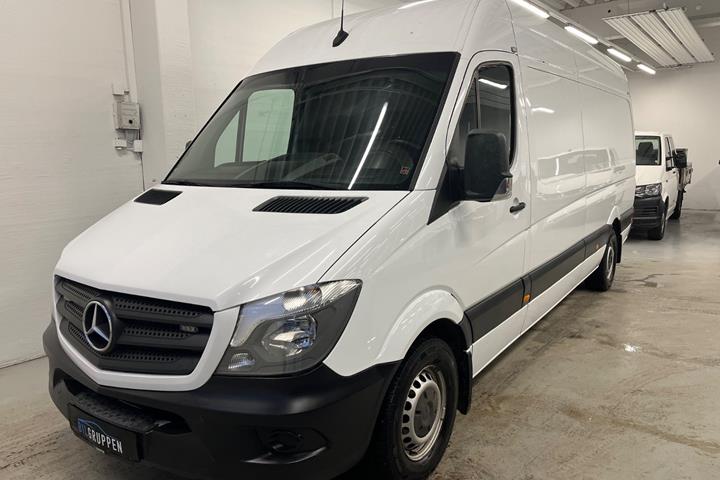Hvid Mercedes Sprinter 319 fra 2017