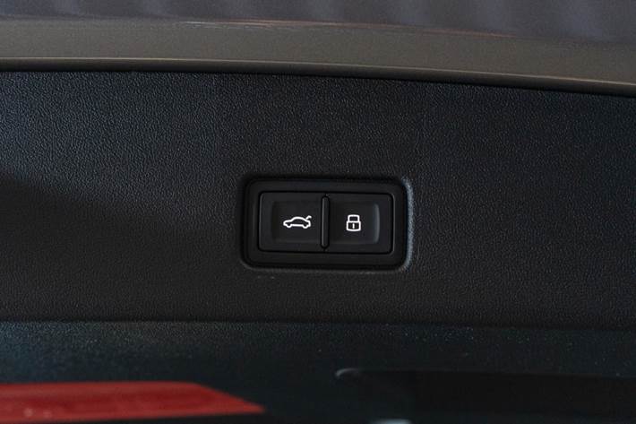 Grå Audi Q4 e-tron fra 2026