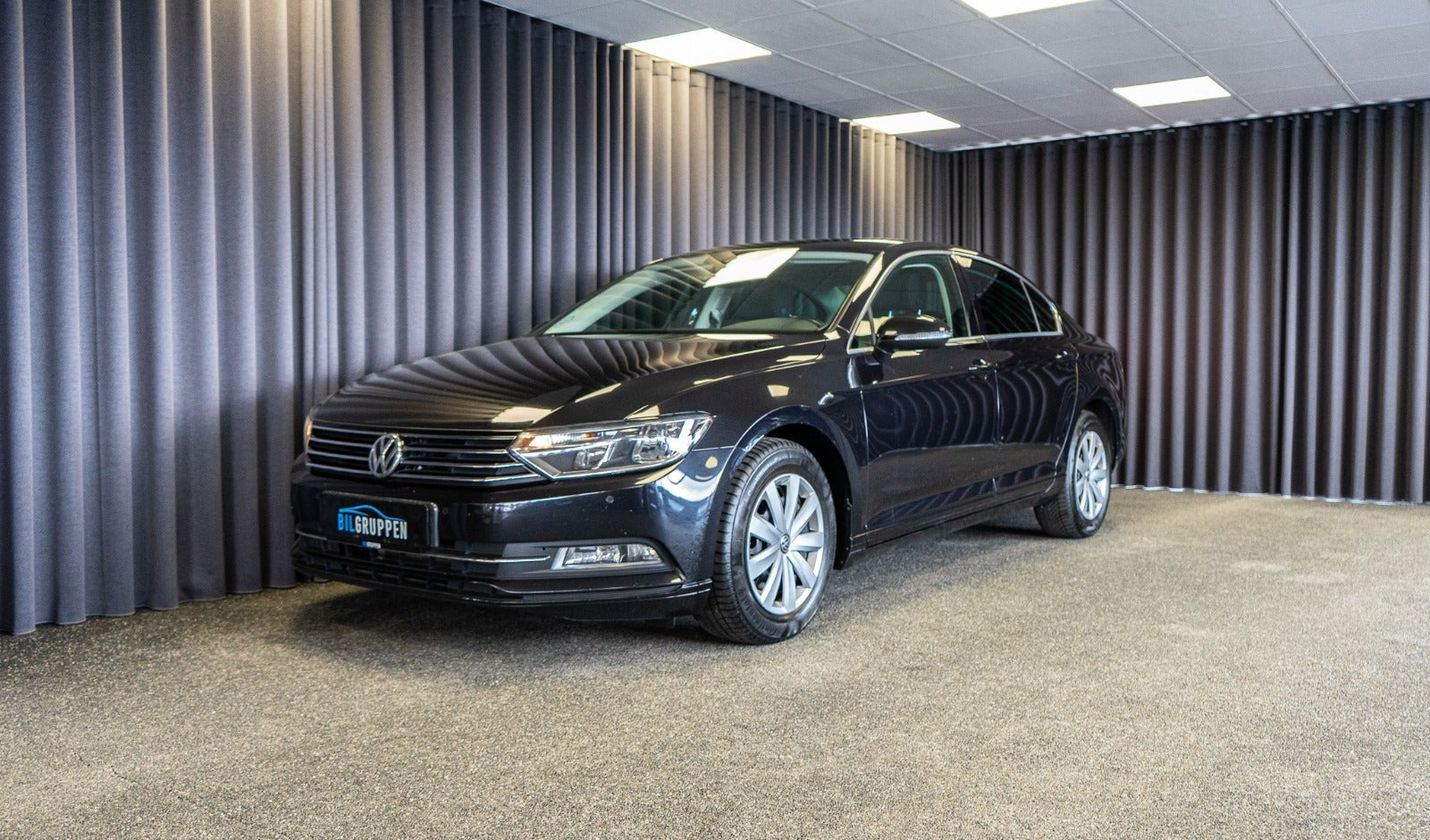 Sort VW Passat fra 2018